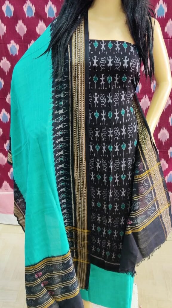 Cotton Dress Material in Beautiful Black and red color with Pasapali d