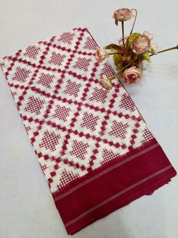 Teliya rumal off white and maroon pure cotton saree