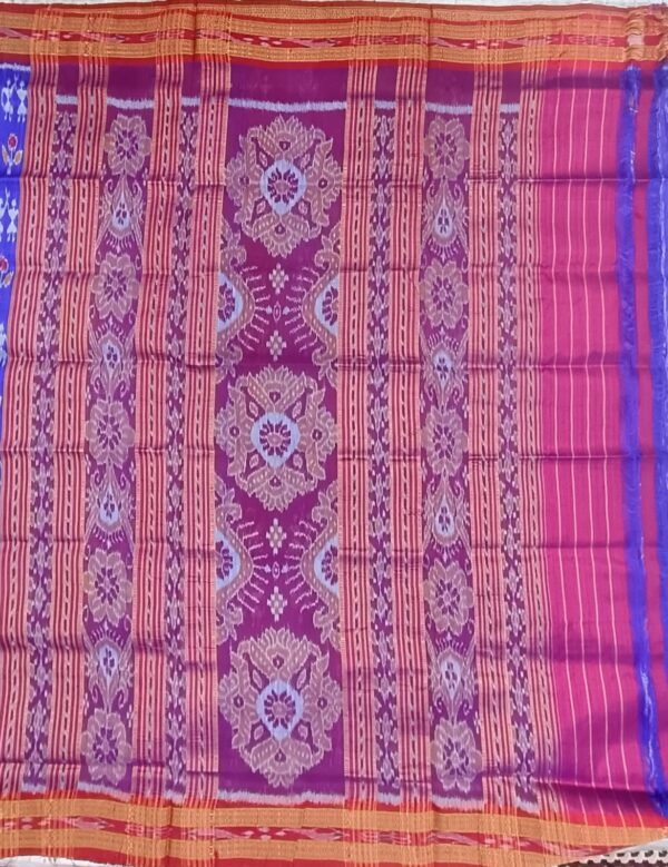 Blue and maroon khandua silk saree - Image 4