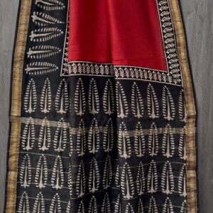 Red and black flower pattern maheswari silk saree with zari border