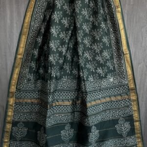 Green flower pattern maheswari silk saree with zari border