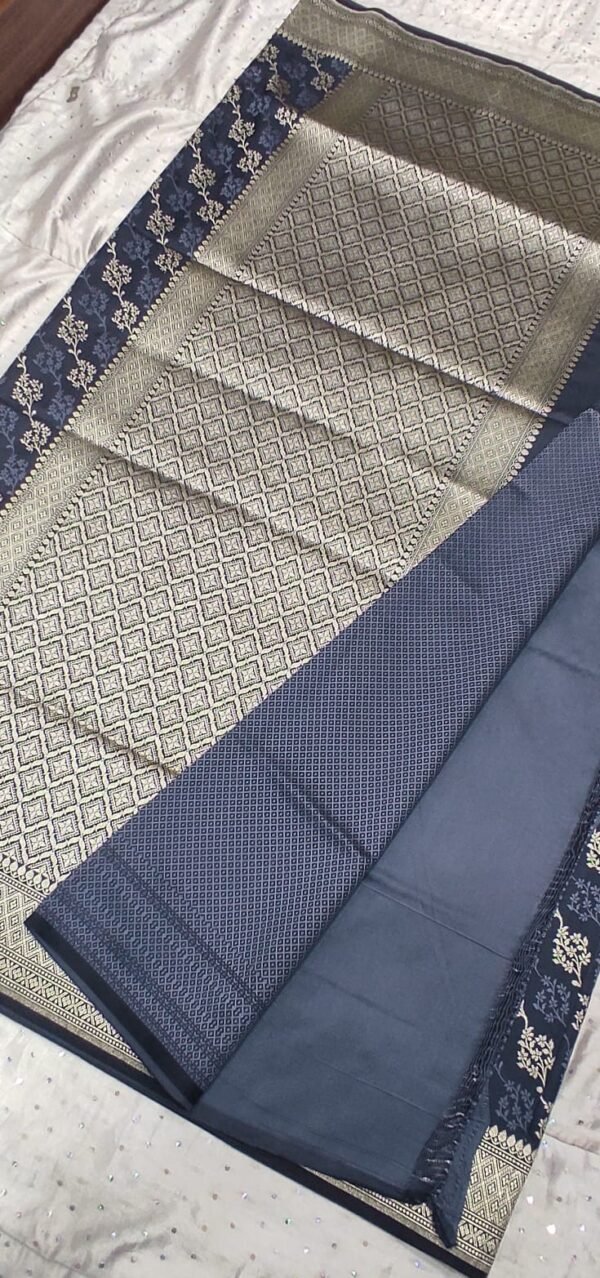Blue flower pattern banarasi silk saree with zari work - Image 8