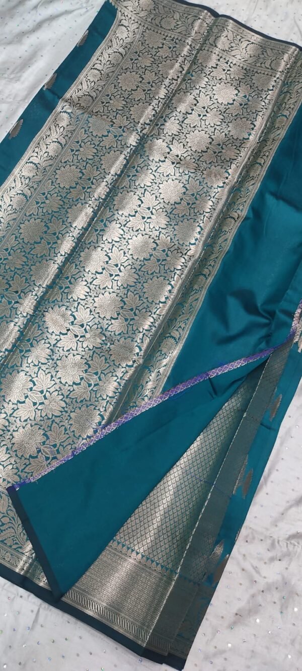 Teal leaf pattern banarasi silk saree with zari work - Image 7