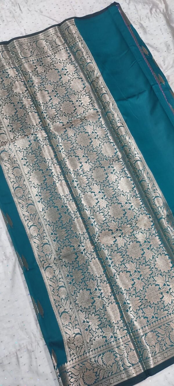 Teal leaf pattern banarasi silk saree with zari work - Image 5