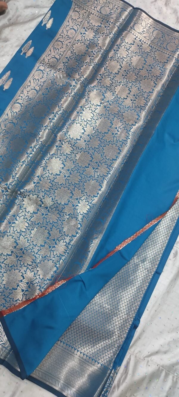 Sky leaf pattern banarasi silk saree with zari work - Image 8