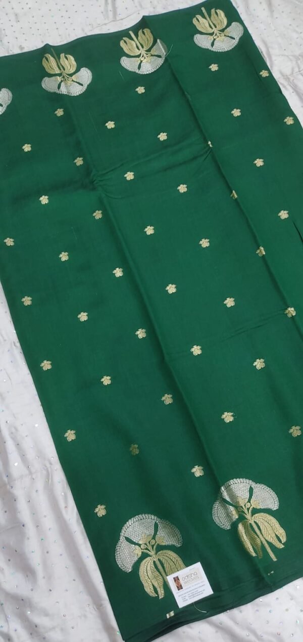 Green buti pattern pure banarasi soft silk saree with blouse - Image 3
