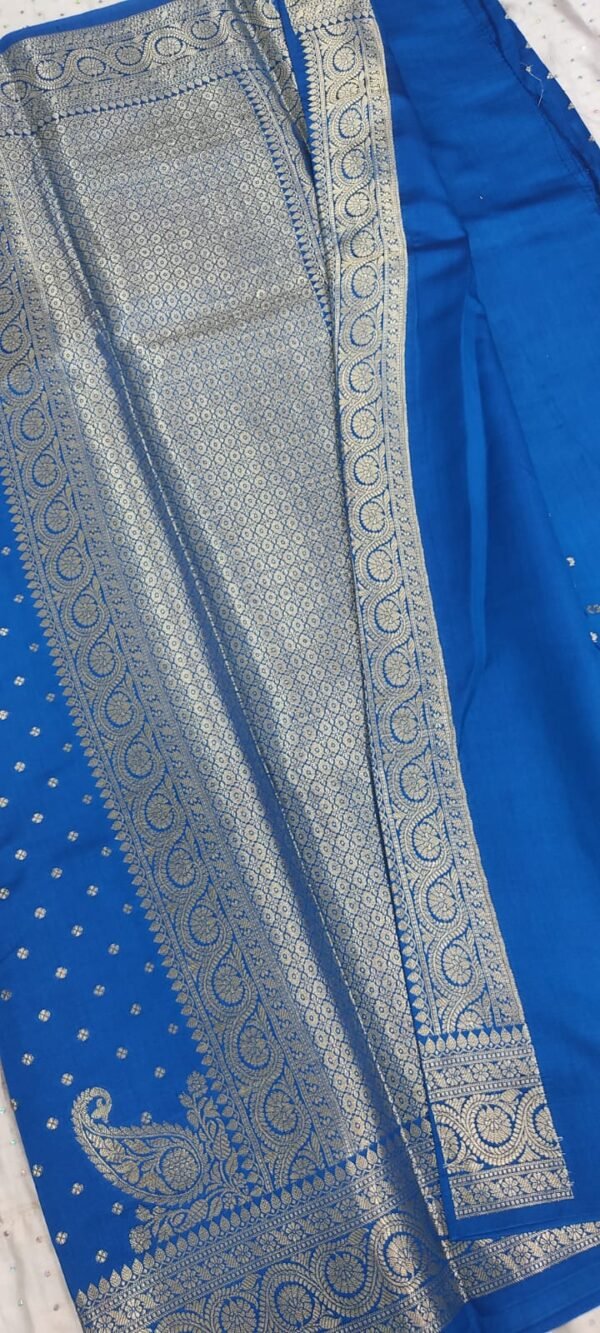 Blue buti pattern pure banarasi soft silk saree with blouse - Image 11