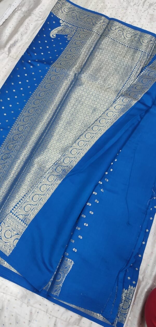 Blue buti pattern pure banarasi soft silk saree with blouse - Image 10