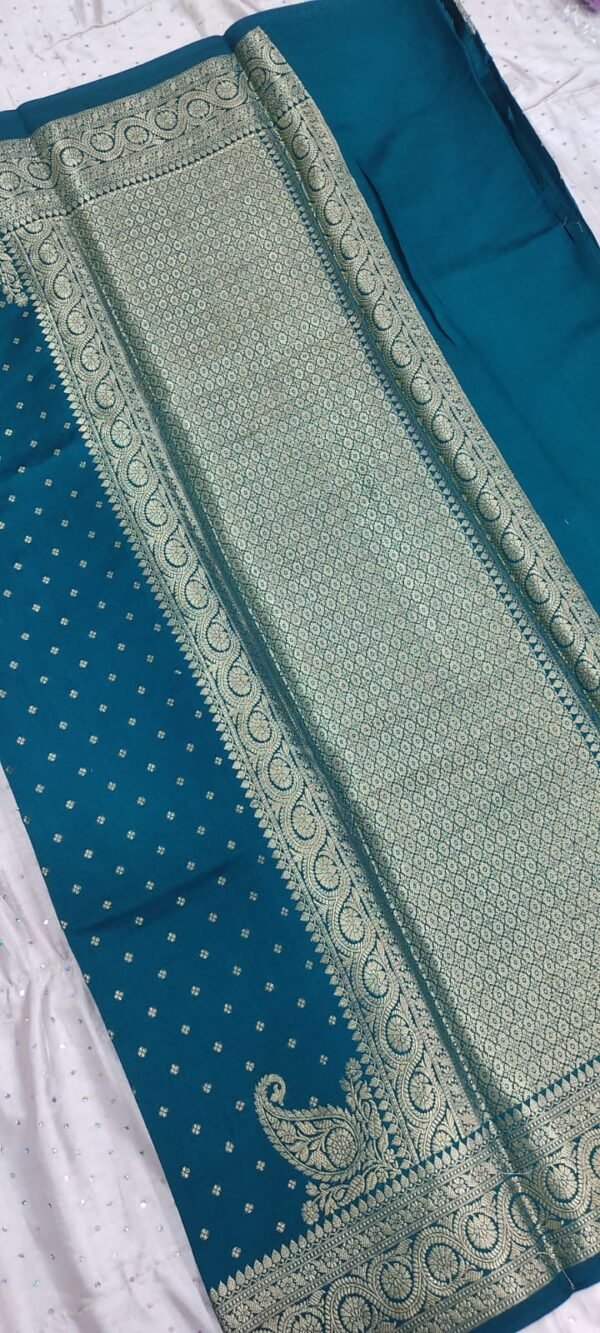 Green buti pattern pure banarasi soft silk saree with blouse - Image 5