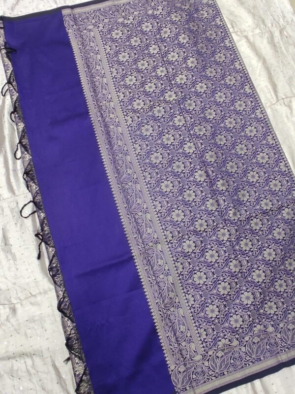 Blue resam work banarasi silk saree with blouse - Image 7