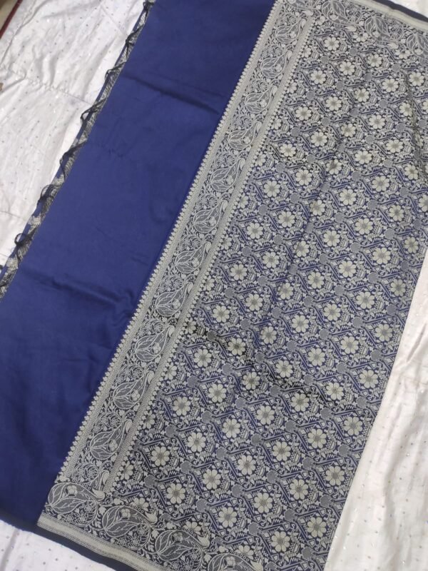 Blue resam work banarasi silk saree with blouse - Image 5