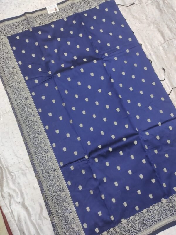 Blue resam work banarasi silk saree with blouse - Image 3