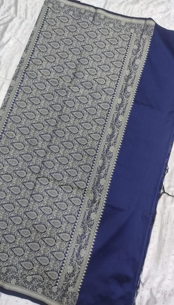 Blue resam work banarasi silk saree with blouse - Image 4