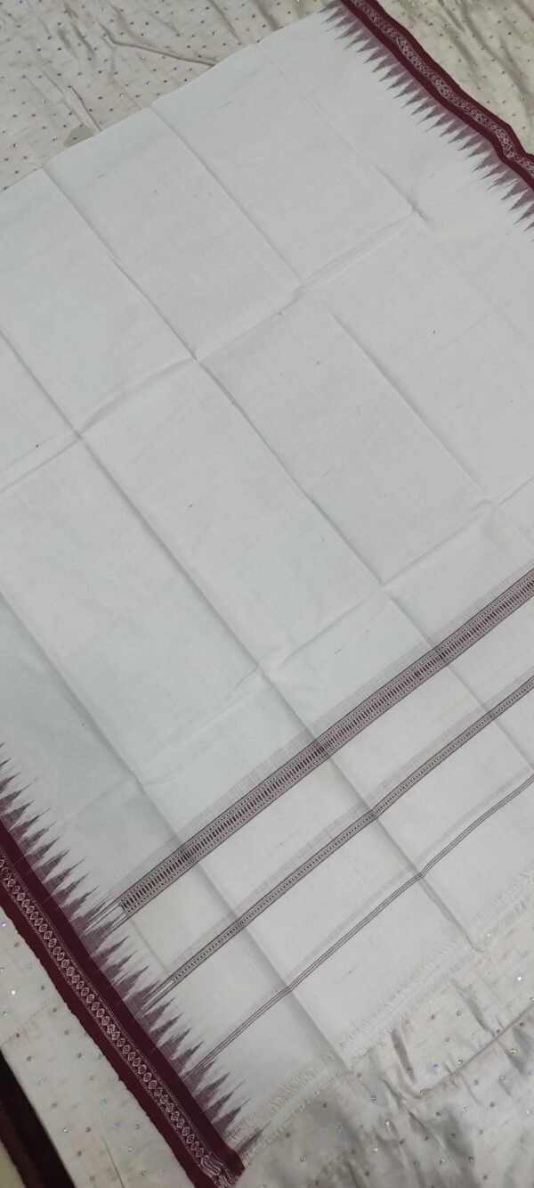 White cotton towel maroon rudraksh border - Image 3