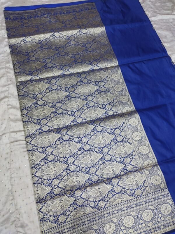 Blue flower pattern banarasi silk saree with zari work - Image 5