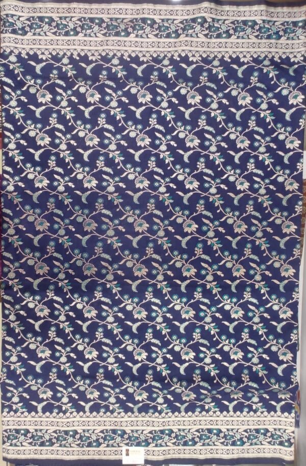Blue flower pattern banarasi silk saree with zari work - Image 2