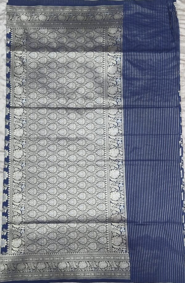 Blue flower pattern banarasi silk saree with zari work - Image 8