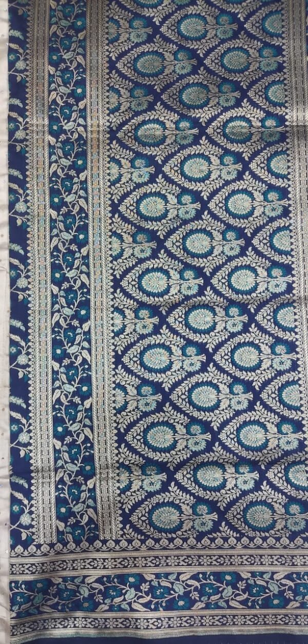Blue flower pattern banarasi silk saree with zari work - Image 8