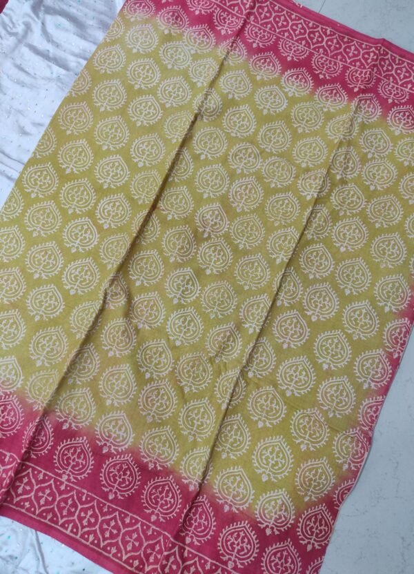 Green and red flower pattern hand block print mulmul cotton saree with blouse - Image 5