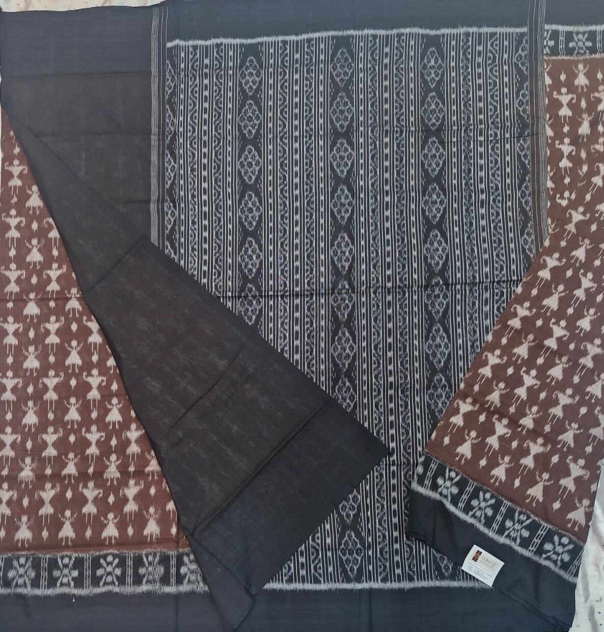 Brown and black tribal art pattern sambalpuri cotton saree with blouse - Image 6